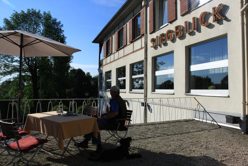 Hotel Restaurant Siegblick Siegburg Exterior photo